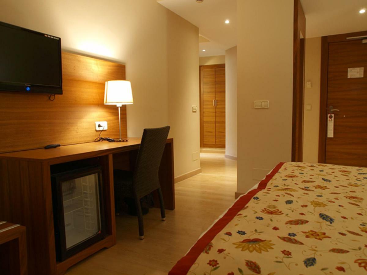 Hotel Guillem & Spa Encamp Esterno foto